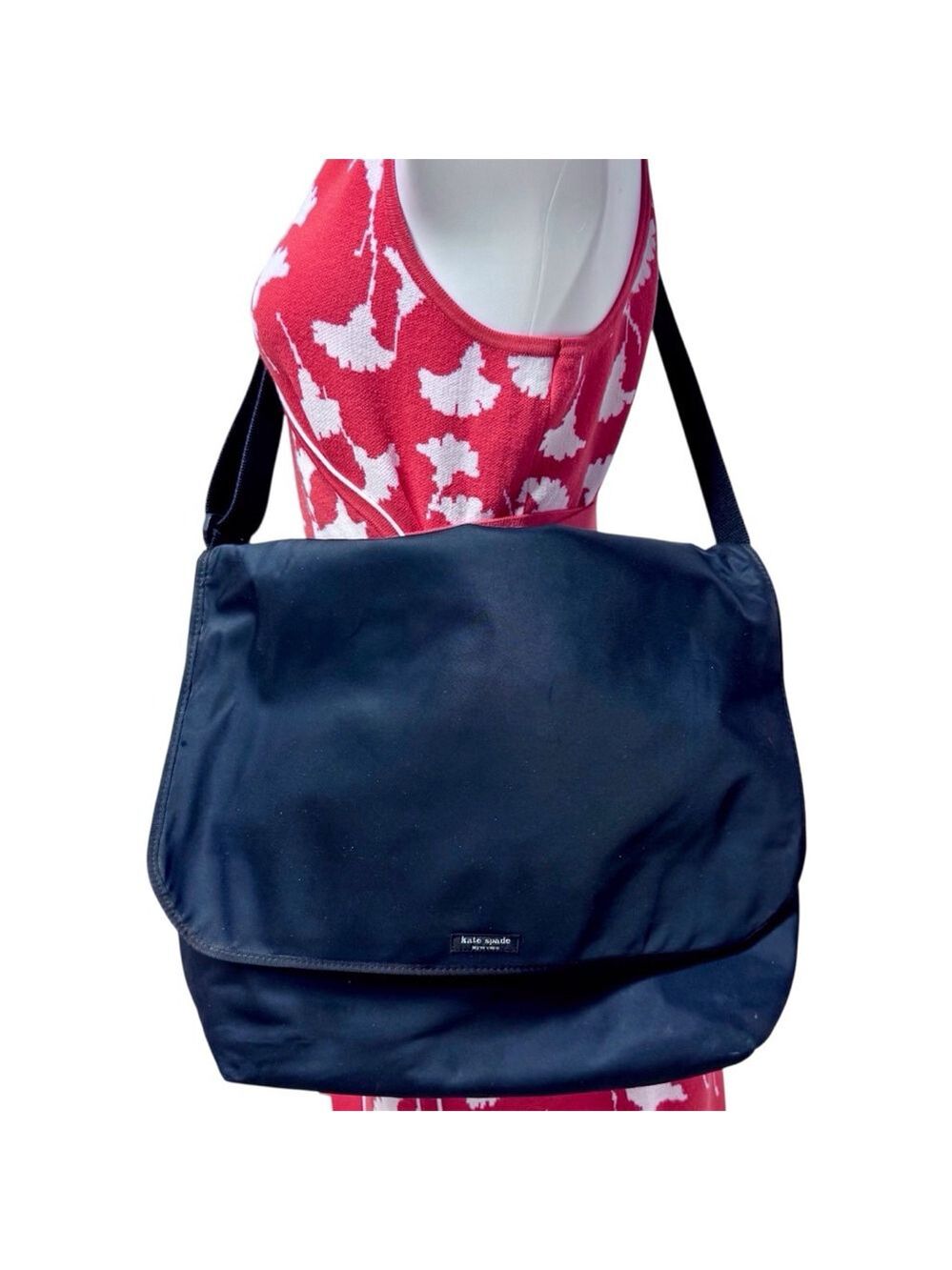 Kate Spade Large Black Nylon Classic Messenger Laptop Expandable - Project Bag